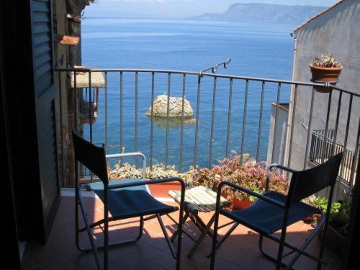 Le Piccole Grotte Bed & Breakfast Scilla Exterior photo