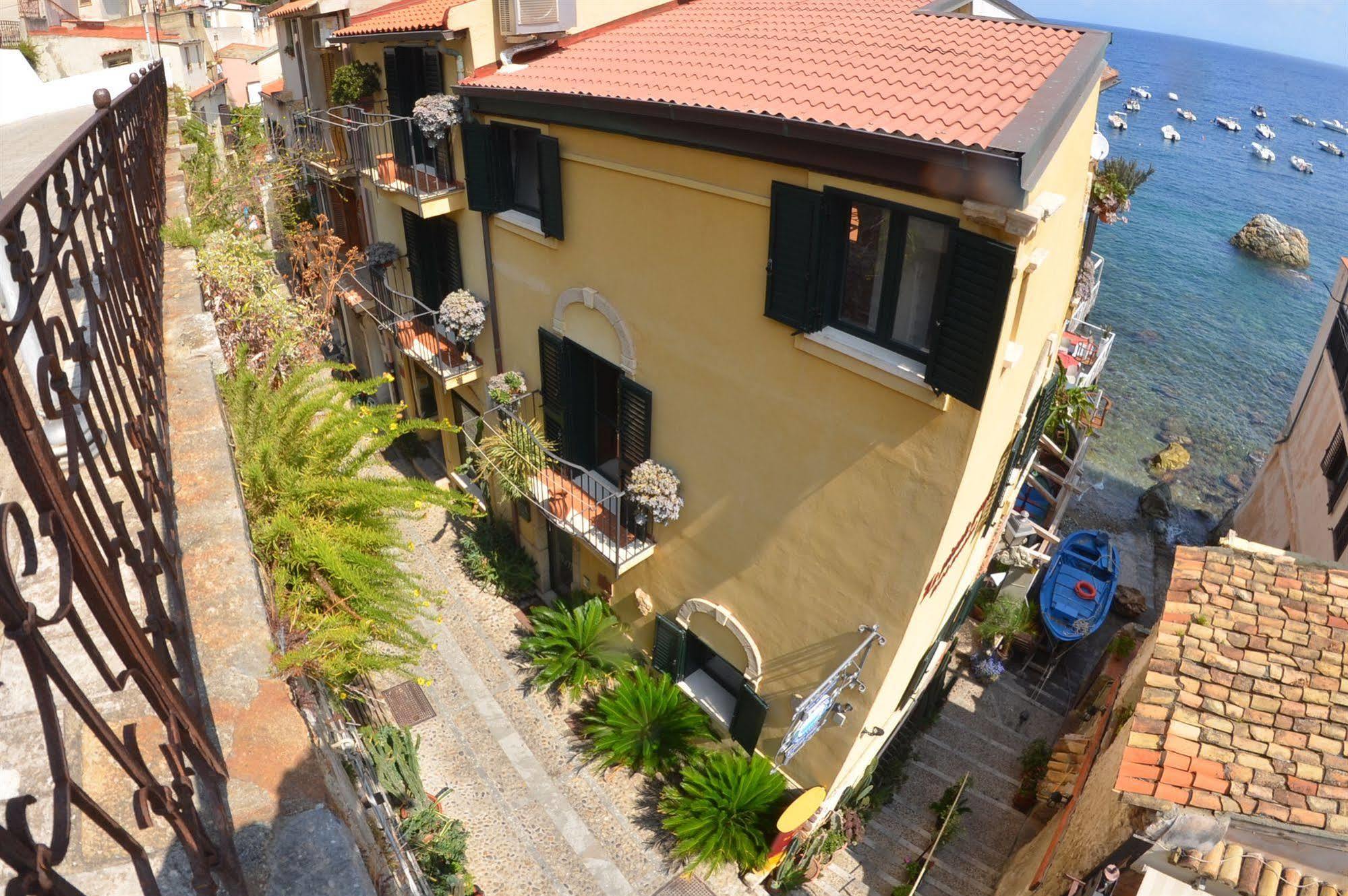 Le Piccole Grotte Bed & Breakfast Scilla Exterior photo