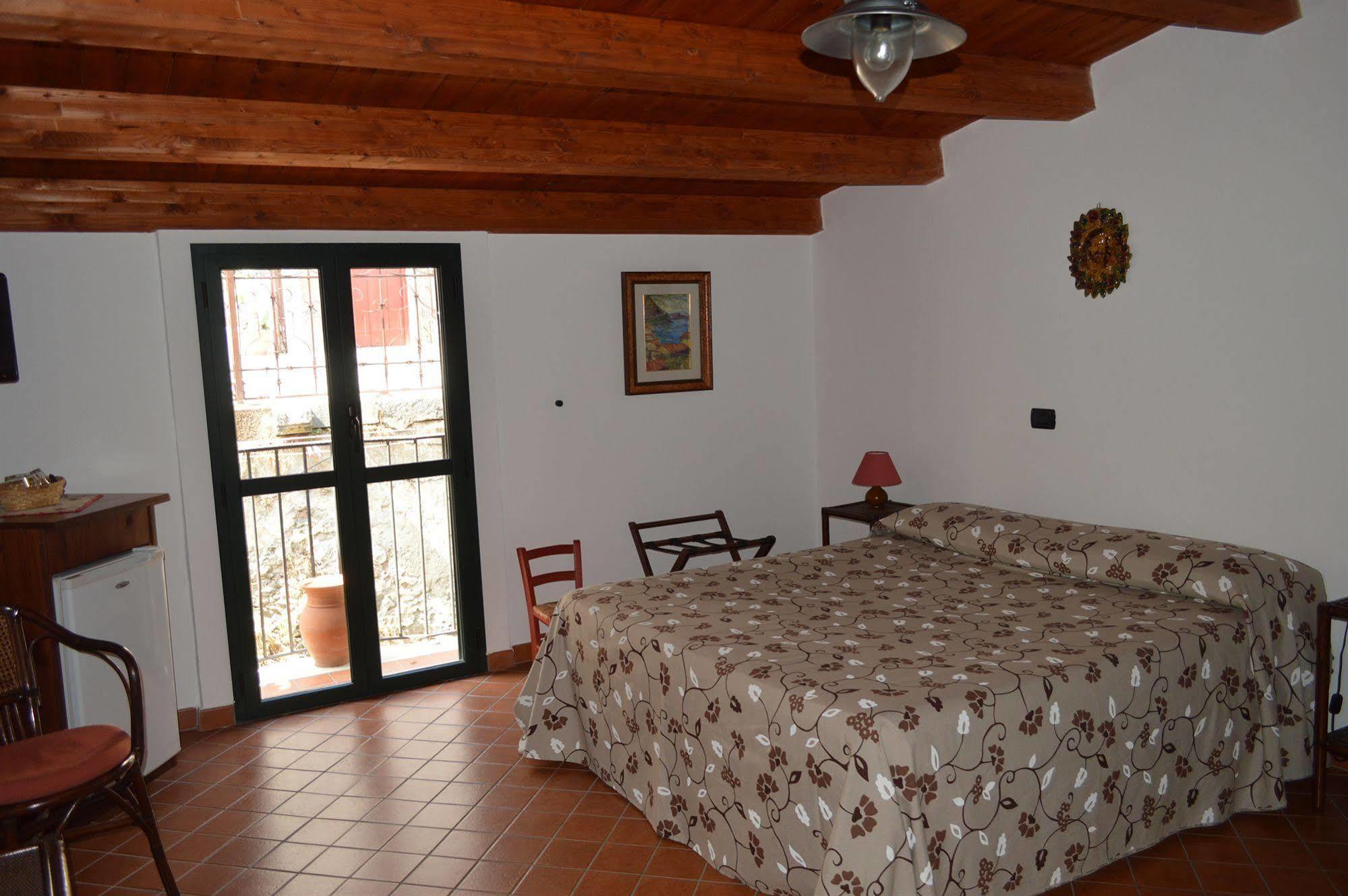 Le Piccole Grotte Bed & Breakfast Scilla Exterior photo